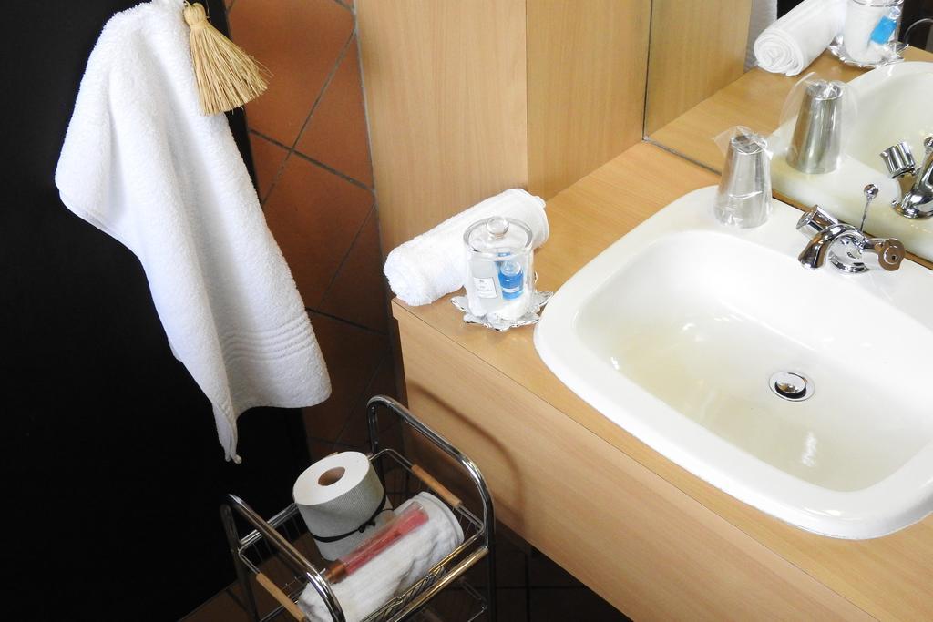 Willow Place Guest House Мидранд Екстериор снимка