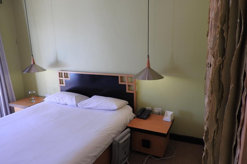 Willow Place Guest House Мидранд Екстериор снимка